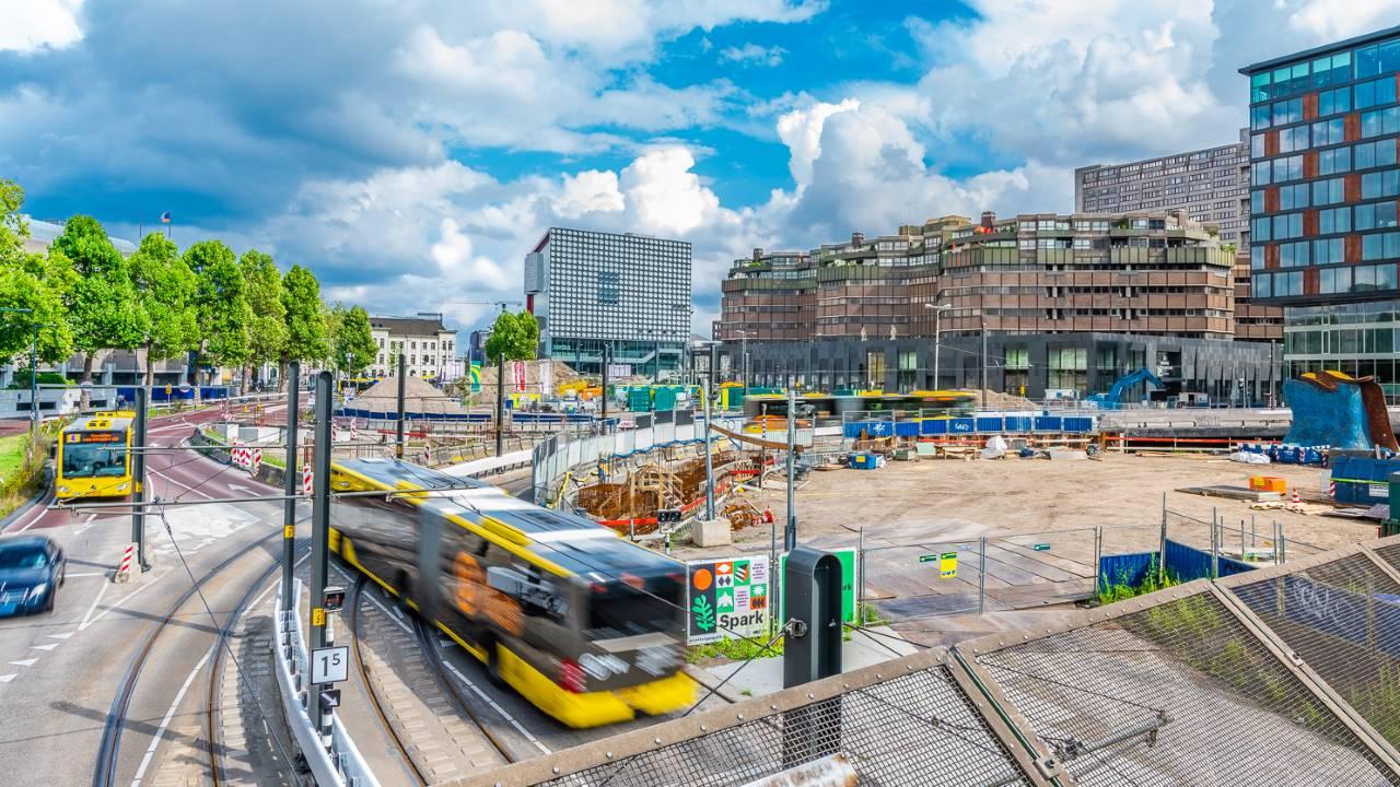 Schréder verzorgt de verlichting in de overkluizing op Smakkelaarsveld in Utrecht