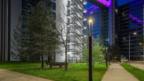 Off-grid solarverlichting biedt een kosteneffectieve en niet-invasieve oplossing voor tien torens in München