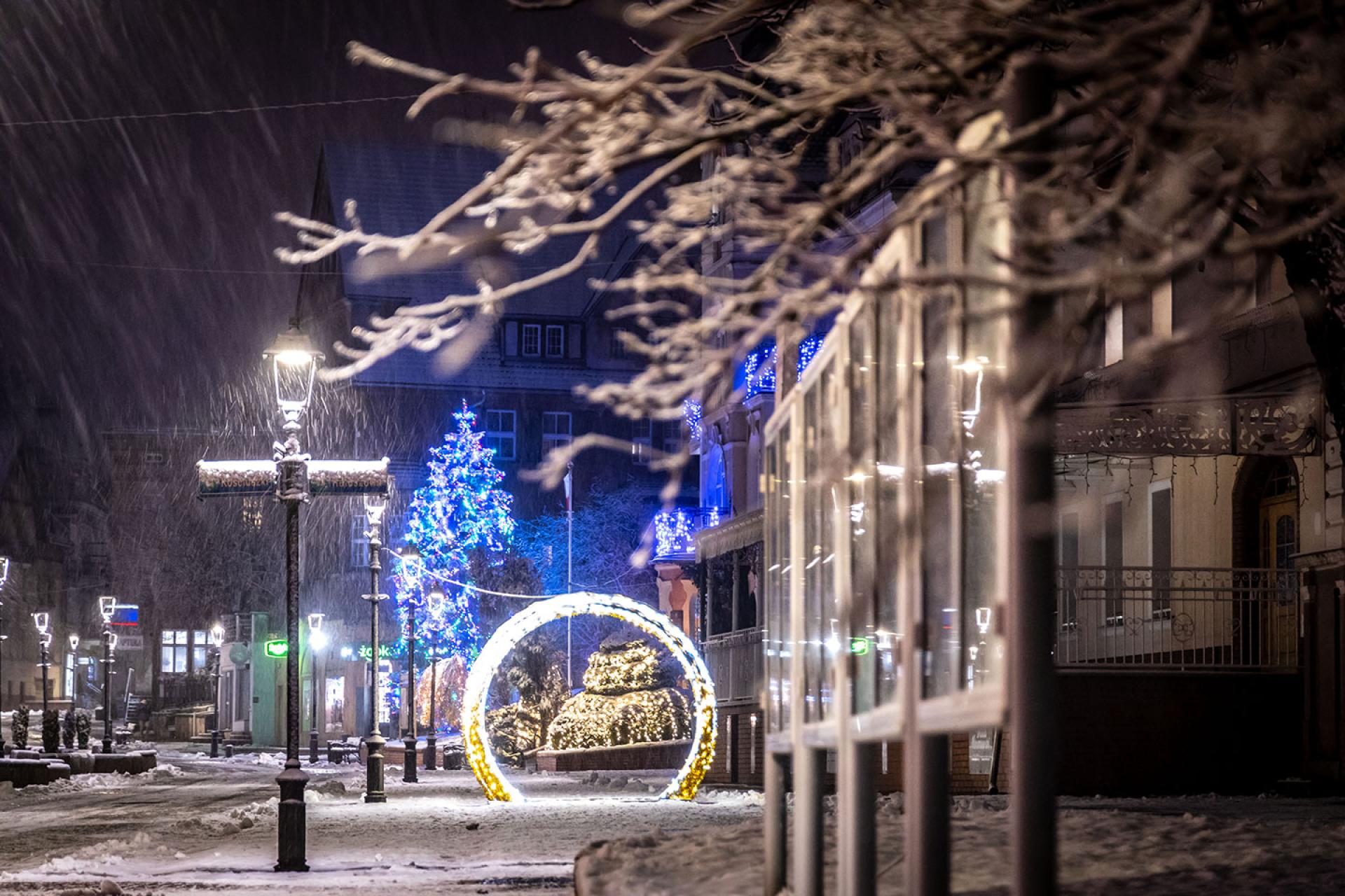 Connected-ready VALENTINO luminaires ensure Szczawno-Zdrój  is ready for smart city initiatives